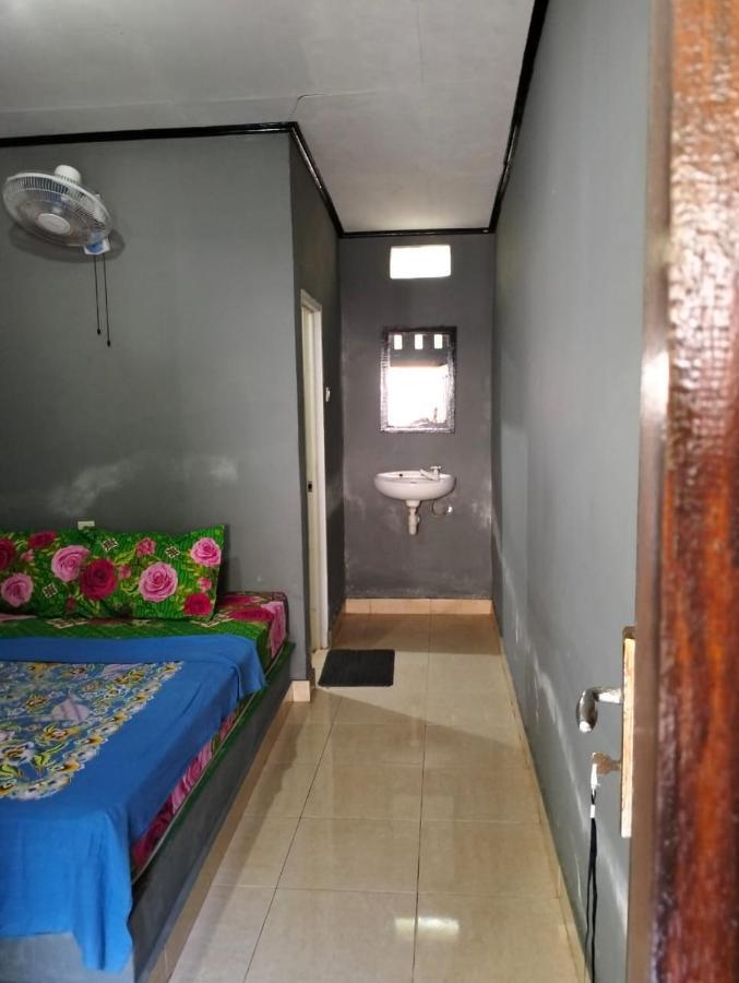 T&T Homestay Kuta  Екстер'єр фото