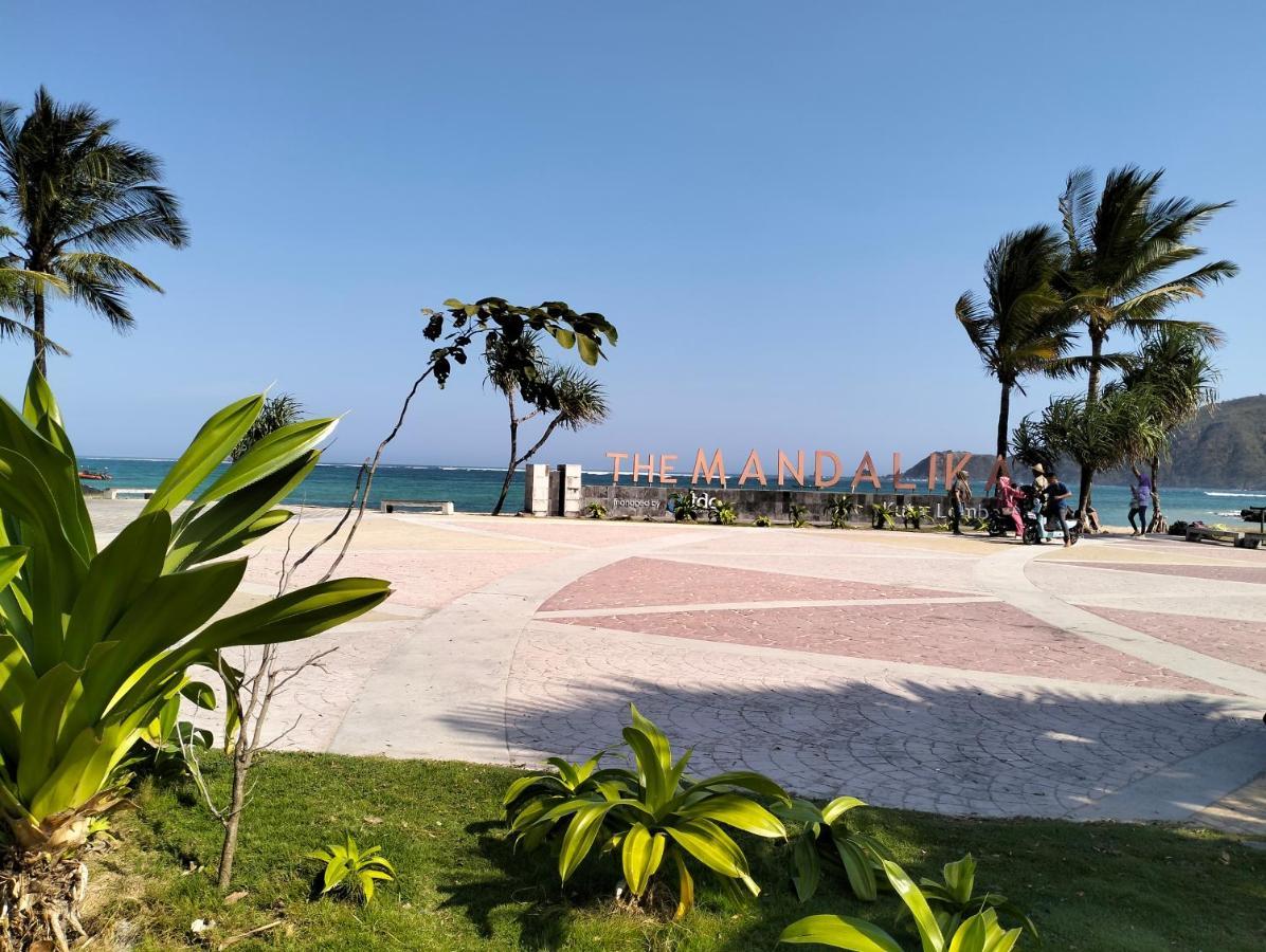 T&T Homestay Kuta  Екстер'єр фото